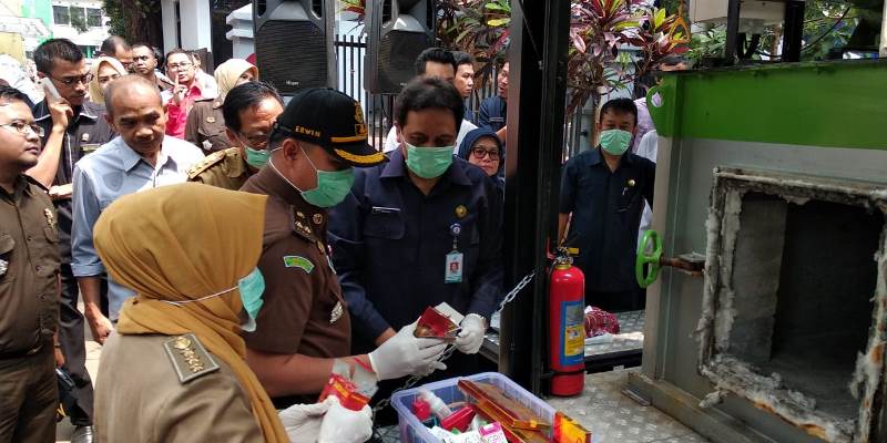 BBPOM Bandung musnahkan ratusan produk ilegal dan mengandung bahan berbahaya, Senin, 2 Desember 2019. Medcom.id/ P Aditya Prakasa