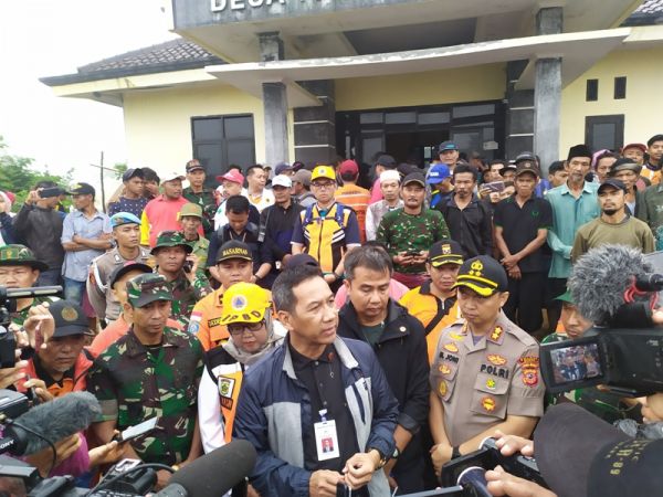 Presiden Terkendala Cuaca untuk Tinjau Longsor Bogor