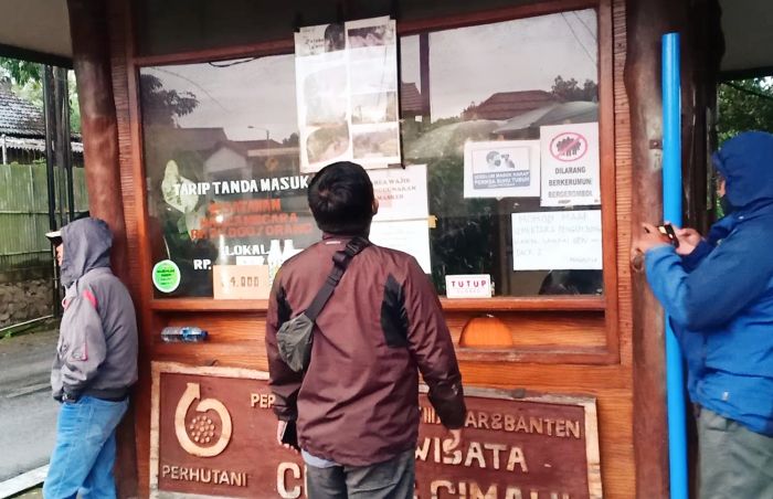 Meski Longsor, Wisata Curug Pelangi Tetap Buka