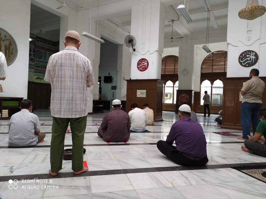 Suasana sebelum salat Jumat di Masjid Cut Meutia, Jakarta Pusat. Medcom.id/Candra Yuri Nuralam