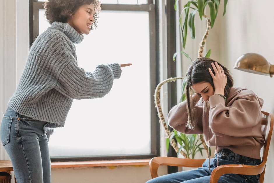 Bisa Meracuni Kesehatan Mental, Ini Ciri-ciri <i>Toxic Friend</i> yang Harus Diwaspadai