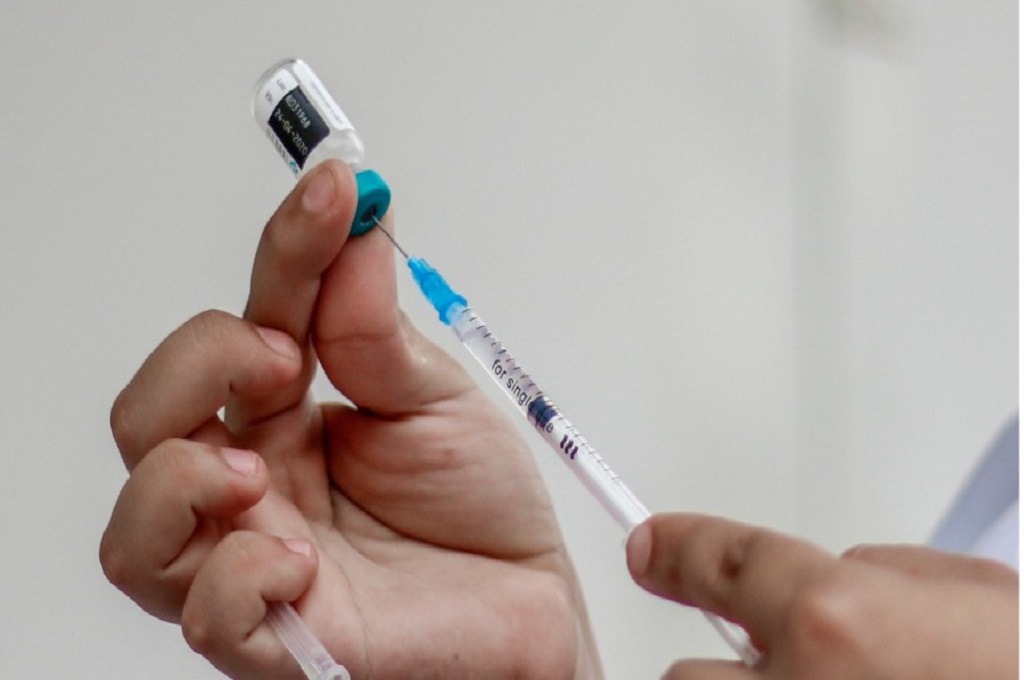 Vaksinasi Covid-19 untuk Lansia di Cirebon Digenjot