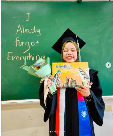 Sempat Dihina, Anak Sopir Angkot Ini Berhasil Lulus Kuliah di Luar Negeri