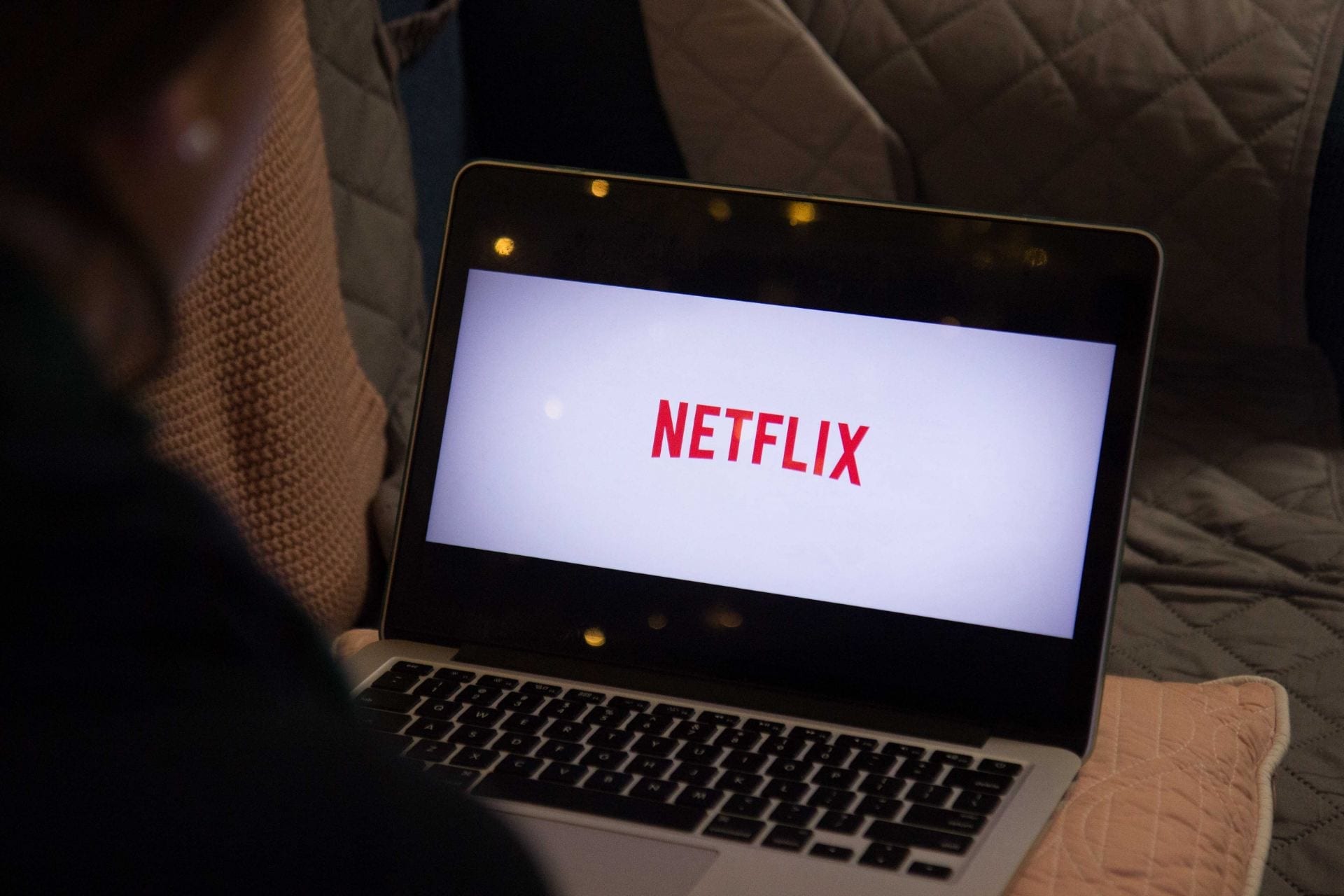 Malam Minggu Ditemani 4 Series Netflix Terbaik, Wajib Nonton!