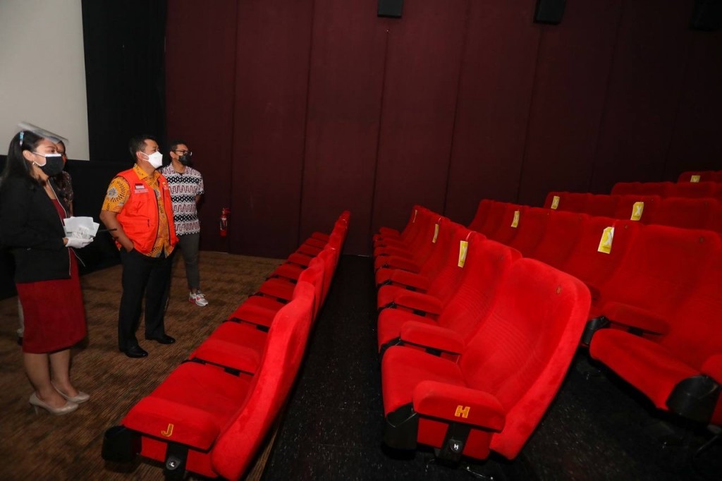 Kapasitas Bioskop di Bandung Meningkat Jadi 70 Persen, Tempat Duduk Diatur <i>Couple-Single</i>