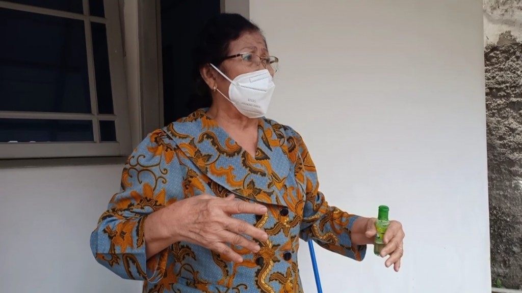  Nenek Marsinah korban pengusiran terduga preman di Kota Bandung Nenek Marsinah korban pengusiran terduga preman di Kota Bandung