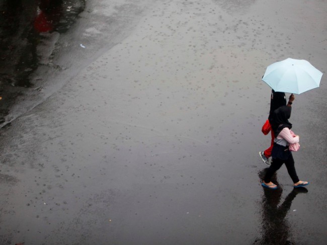 BMKG Prediksi Potensi Hujan Lebat di Sejumlah Wilayah, Jabar Masuk <i>List</i>
