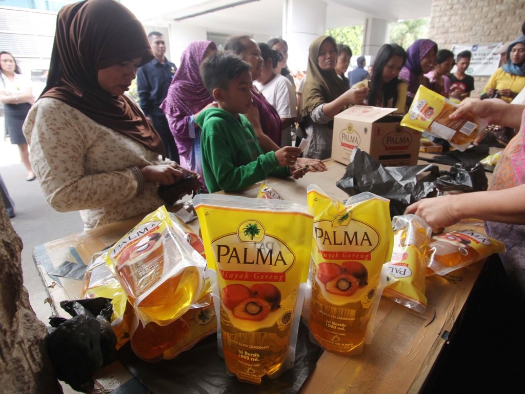 Polisi Temukan 2.300 Liter Minyak Goreng Palsu di Depok