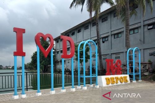 Tempat swafoto warga Depok. Foto: Antara/Feru Lantara