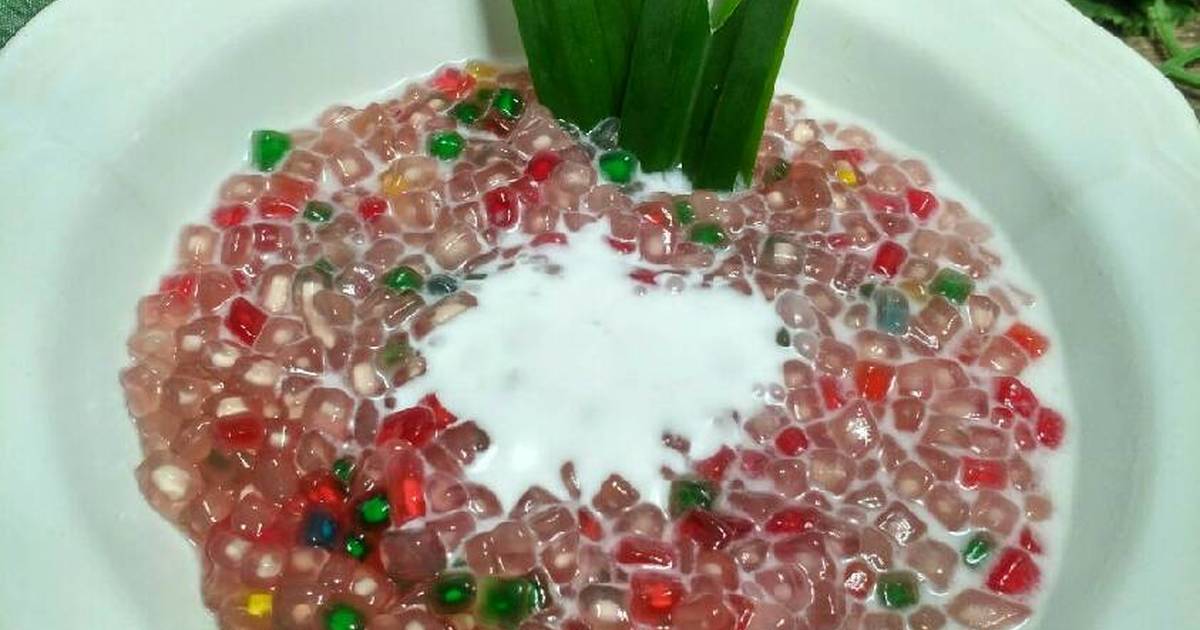 Pacar Cina, 'Si Cantik' yang Kerap Diburu Kala Puasa