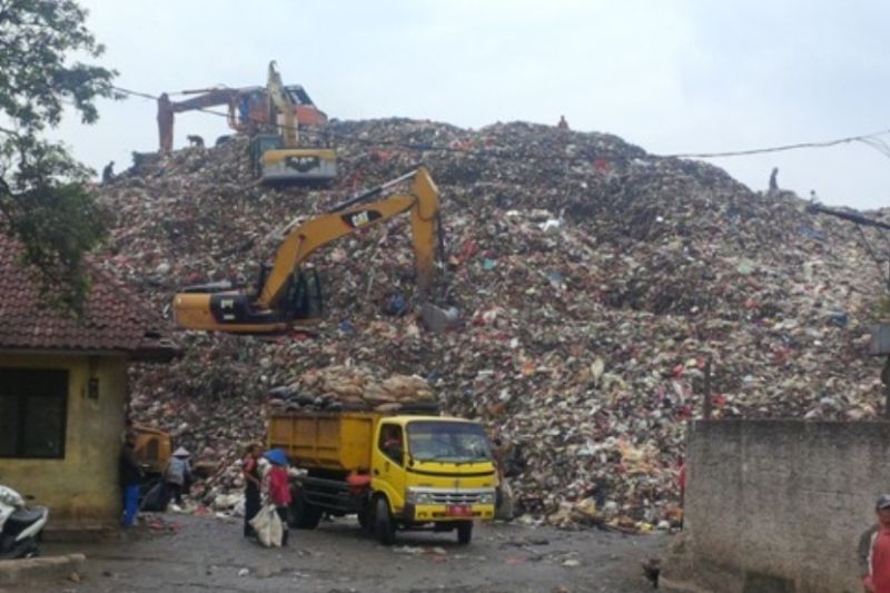 TPA Cipayung Kota Depok. ANTARA/Feru Lantara