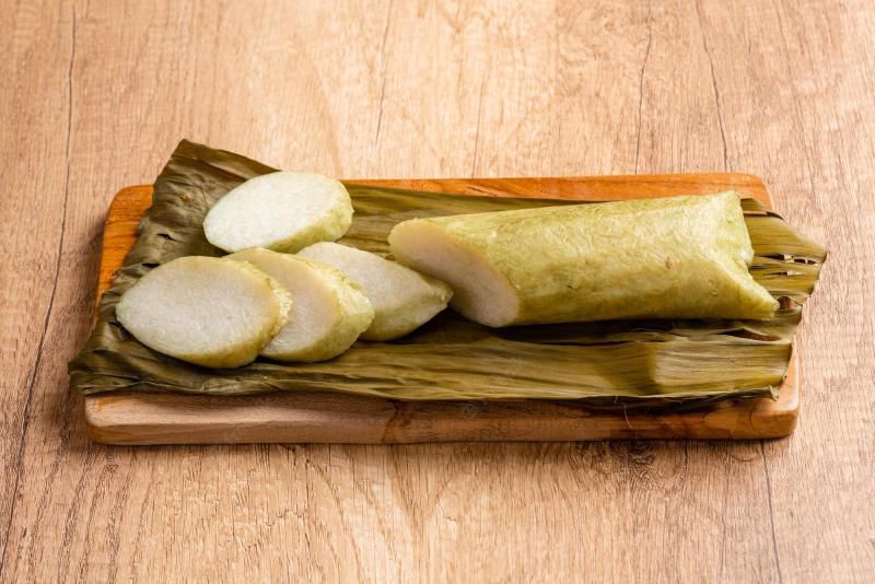 Lontong salah satu makanan alternatif pengganti ketupat. Foto: Freepik