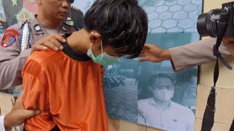 AFT, 21, ditangkap anggota Polsek Ciparay, Kabupaten Bandung, Senin, 6 Juni 2022. Dok. istimewa