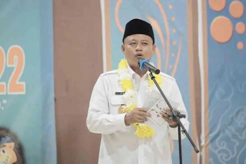 Wakil Gubernur Jawa Barat Uu Ruzhanul Ulum membuka kegiatan Seminar Nasional Gebyar Bahasa Arab (GBA) 2022, di Kampus IAIN Syekh Nur Jati Kota Cirebon, Jawa Barat, Senin (17/10/2022). ANTARA/Ho-Humas