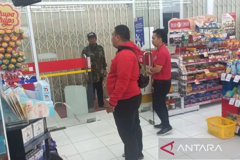 Minimarket di Leuwiliang Dirampok, Uang Senilai Rp46 Juta Raib Digasak Maling