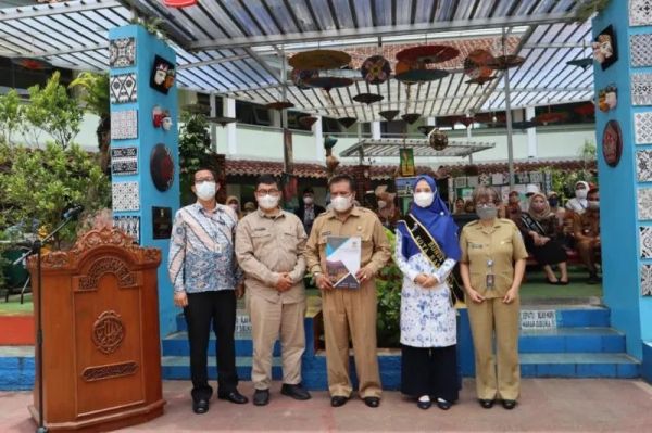 Siswa 20 SMP di Bandung Dapat Edukasi Reproduksi