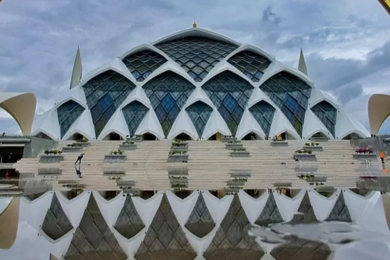 Masjid Raya Al Jabbar, di Gedebage, Kota Bandung, Jawa Barat. (ANTARA/HO-Humas Pemda Jawa Barat)
