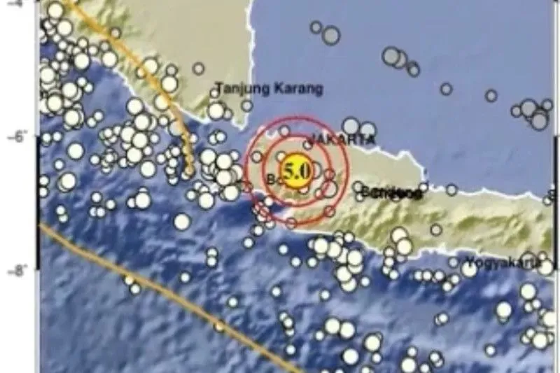 Peta gempa bumi berkekuatan magnitudo 5 yang terjadi pada epistentrum di kedalaman 132 kilometer sekitar 25 kilometer barat laut Kota Bogor, Jawa Barat, tepatnya di Kecamatan Cigudeg, Kabupaten Bogor, pada Minggu (15/1) pukul 03.32,19 WIB. (ANTARA/HO/BMKG