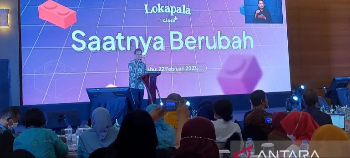 Menteri Kesehatan RI Budi Gunadi Sadikin saat menjadi pembicara dalam agenda Lokapala 2023 yang diselenggarakan Center FOR Indonesia's Strategic Development Initiatives (CISDI) di Kuningan, Jakarta, Rabu (22/2/2023). (ANTARA/Andi Firdaus).