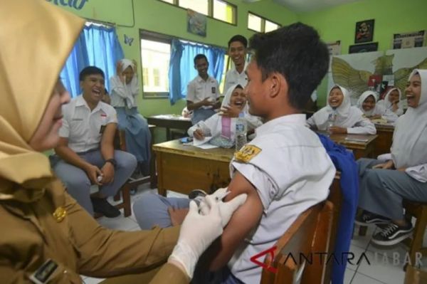 Cegah Wabah Difteri, Dinkes Jabar Lakukan Imunisasi