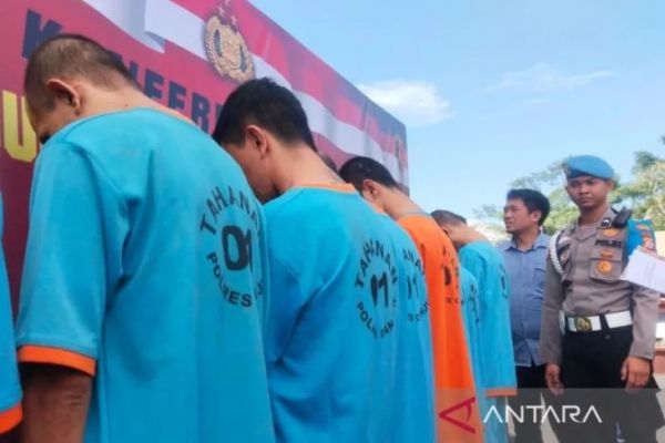 Polisi Tangkap 16 Pengedar Narkoba di Cianjur, Ganja hingga Sabu Disita