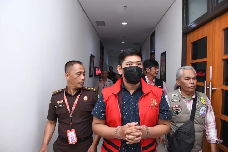 Rugikan Negara Rp5 M, Kejati Jabar Tahan 2 Tersangka Korupsi KUR BRI di Bandung