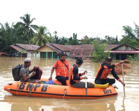 7 Kecamatan di Bandung Diterjang Banjir, 4 Rumah Rusak