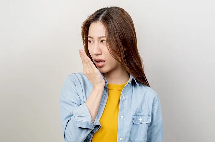 5 Cara Ampuh Menghilangkan Bau Mulut saat Puasa