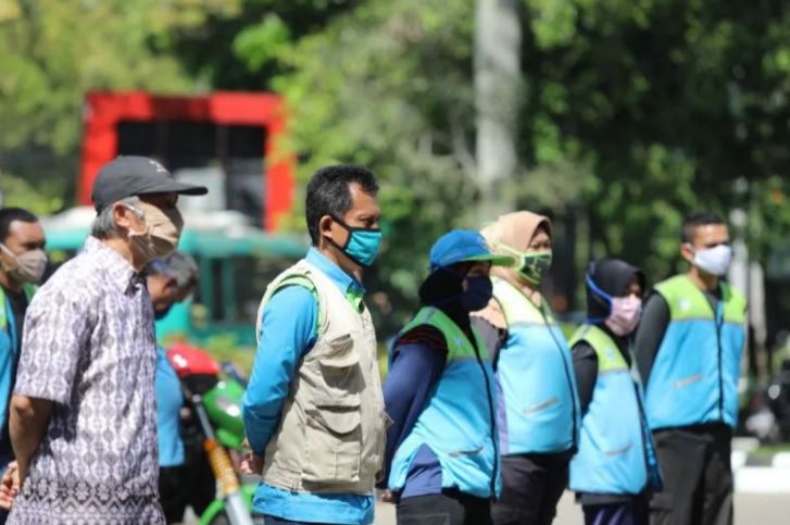 Petugas kebersihan di Kota Bandung, Provinsi Jawa Barat. Foto: ANTARA