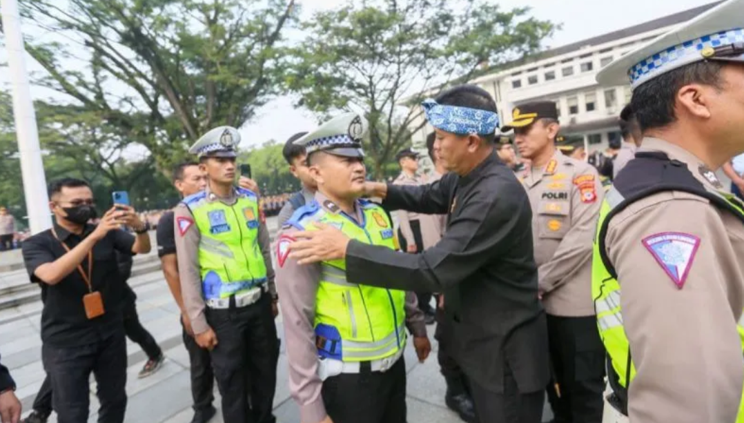 1600 Polisi Masuk RW untuk Jaga Bandung Tetap Kondusif