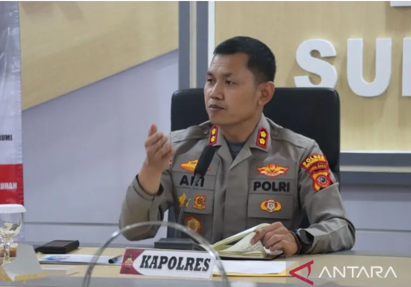 Kapolres Sukabumi Kota AKBP Ari Setyawan Wibowo saat rapat koordinasi dengan Disdik Kota Sukabumi terkait dengan antisipasi terjadinya kenakalan remaja, Selasa (30/5/2023). ANTARA/Aditya Rohman