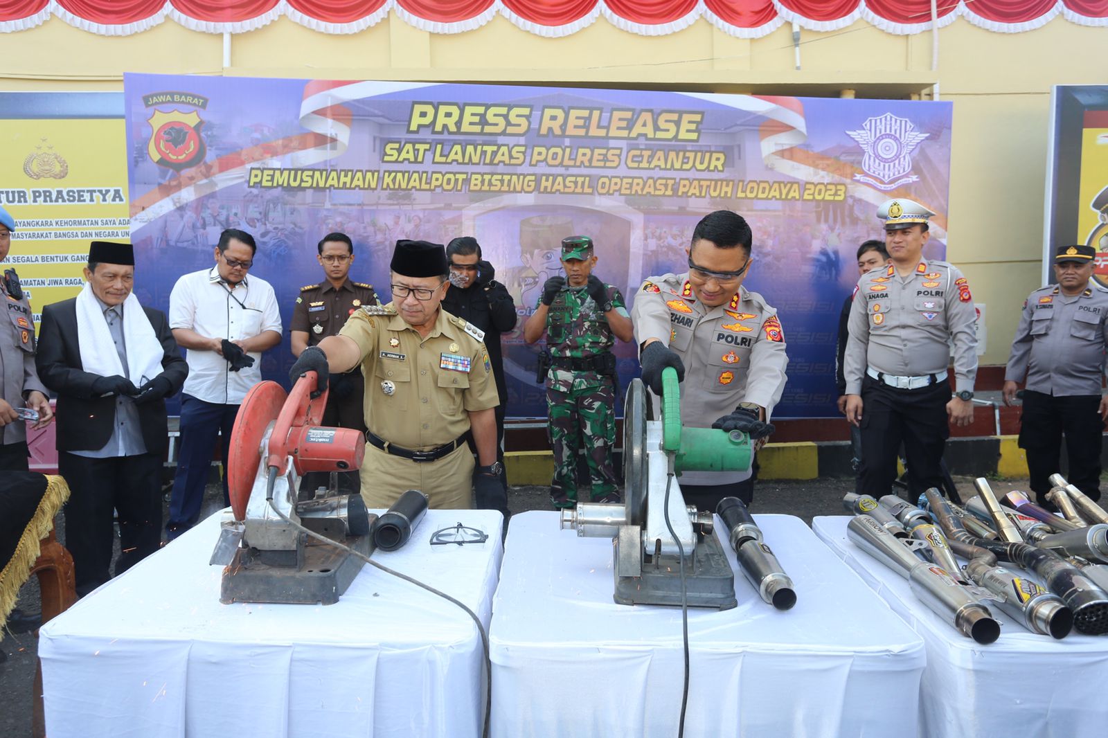 Polres Cianjur Musnahkan 3.176 Knalpot Bising