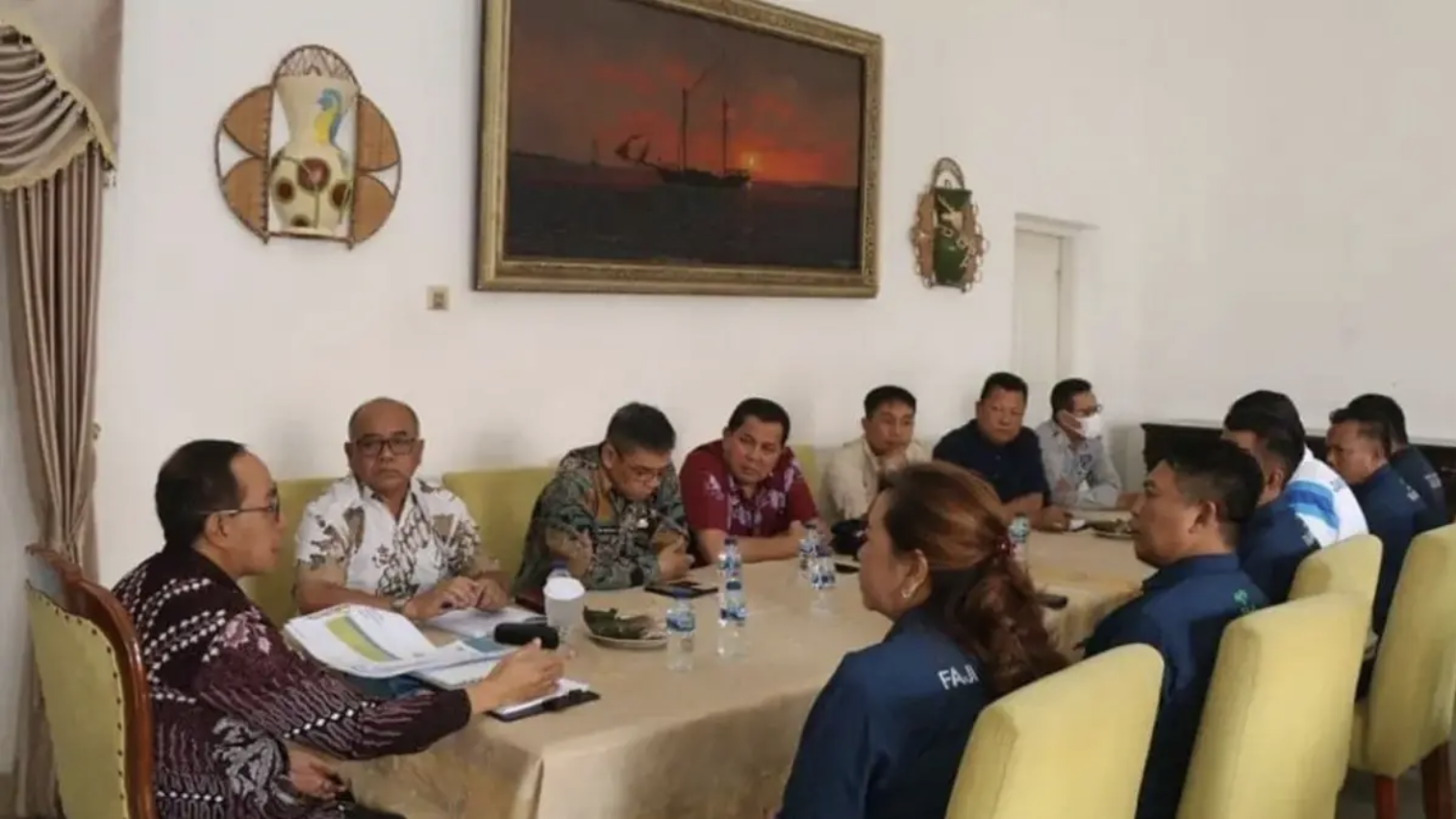 Audiensi Federasi Arung Jeram Indonesia dengan Pemkab Sukabumi terkait Sungai Citarik jadi venue babak penyisihan PON XXI. (Foto: Dokpim)