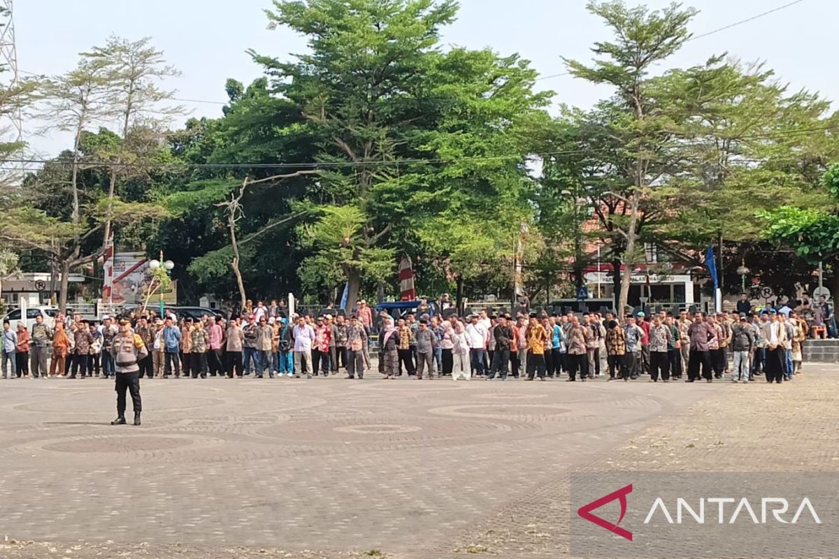 Ratusan Calon Kades di Sukabumi Deklarasi Damai Siap Menang dan Kalah