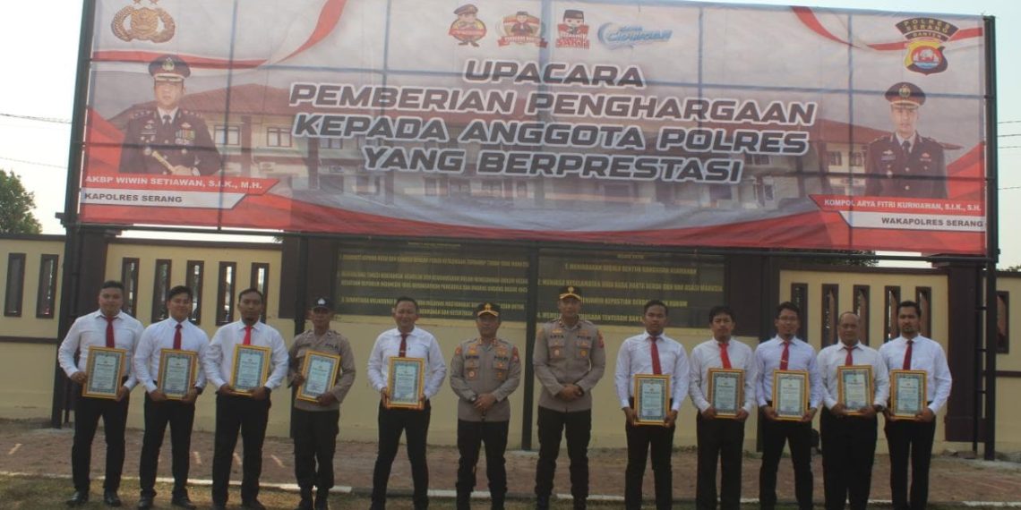 Bongkar Pembuatan Tembakau Gorila, 10 Personel Satresnarkoba Polres Serang Diganjar Penghargaan