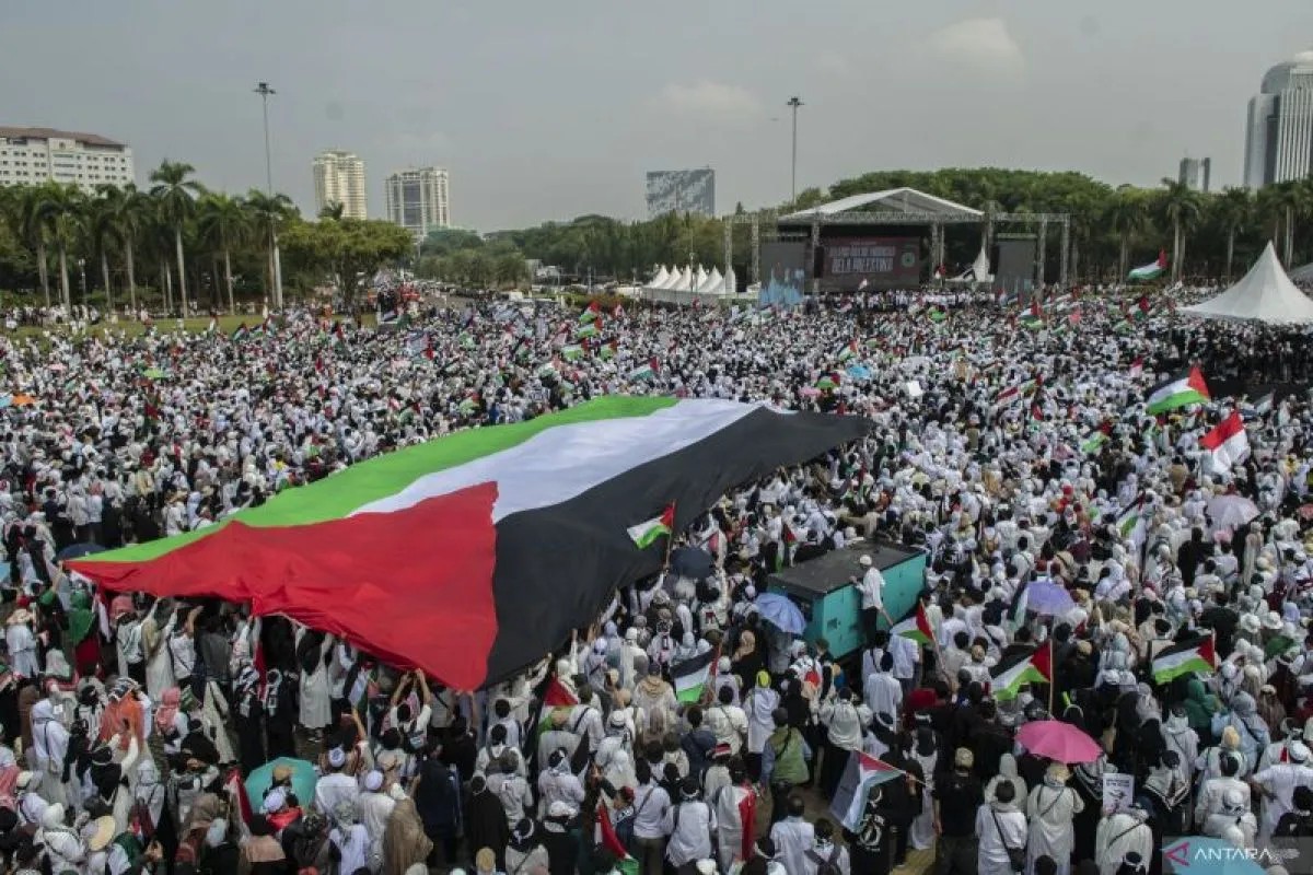 Ribuan Warga Bekasi Turun Ke Jalan Suarakan Dukungan Bela Palestina