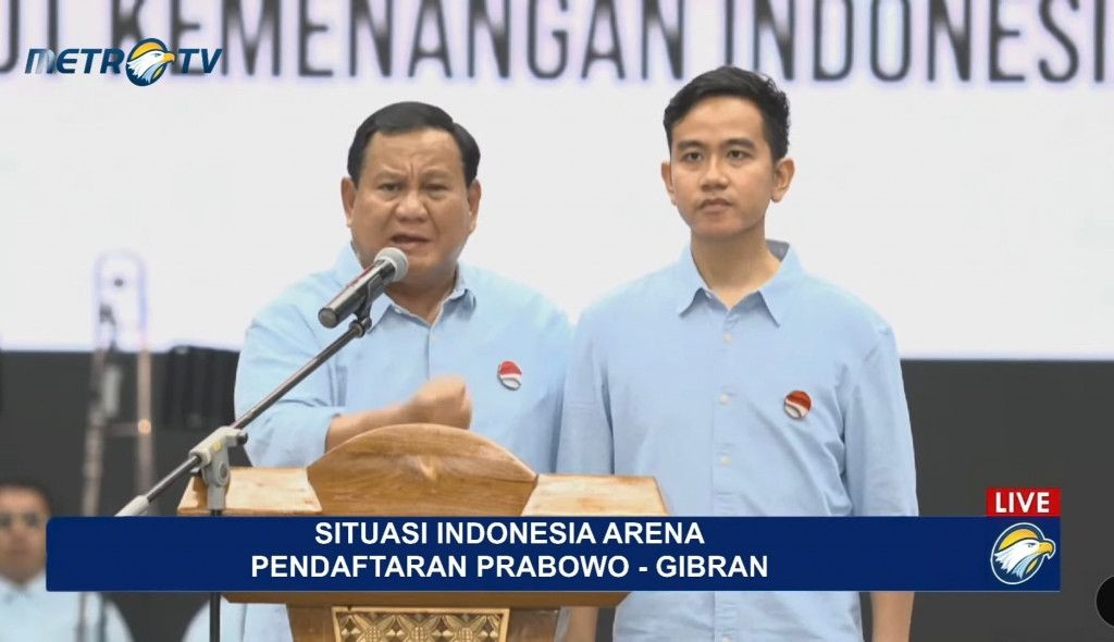 Prabowo Subianto dengan Gibran Rakabuming Raka. Foto: Tangkapan layar Metro TV