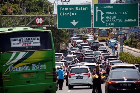 Polda Jabar Tutup Jalur Puncak Pada Malam Pergantian Tahun